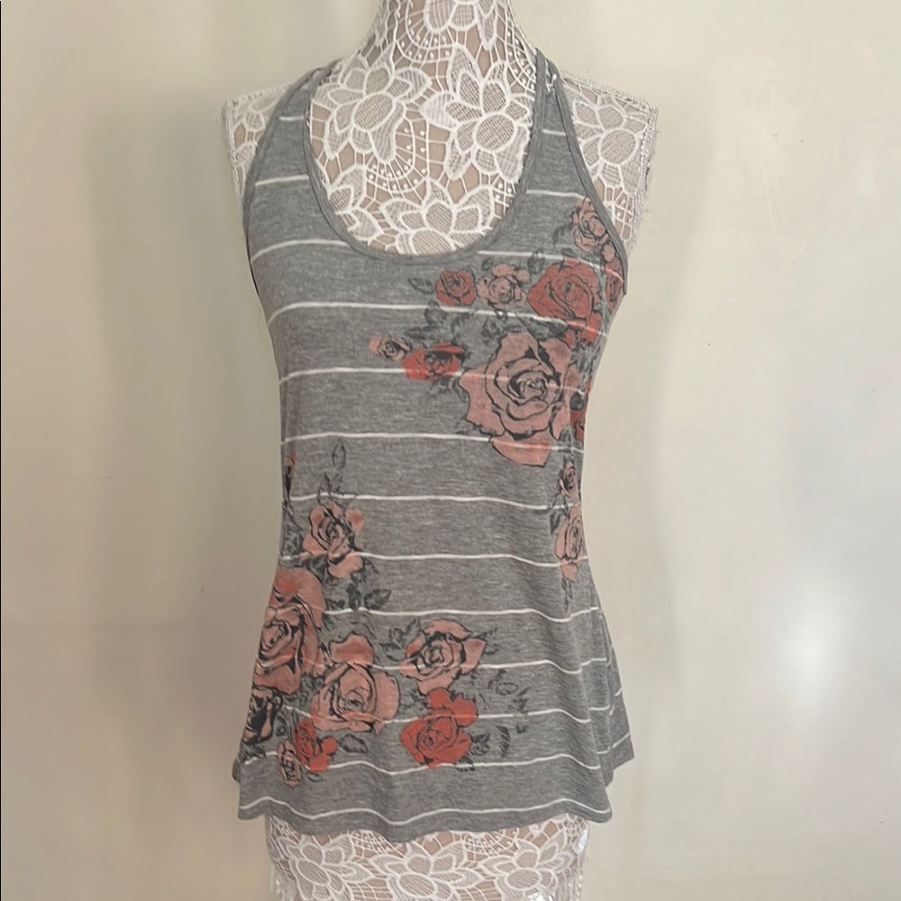 Wet Seal Gray and White Fitted Tank Top